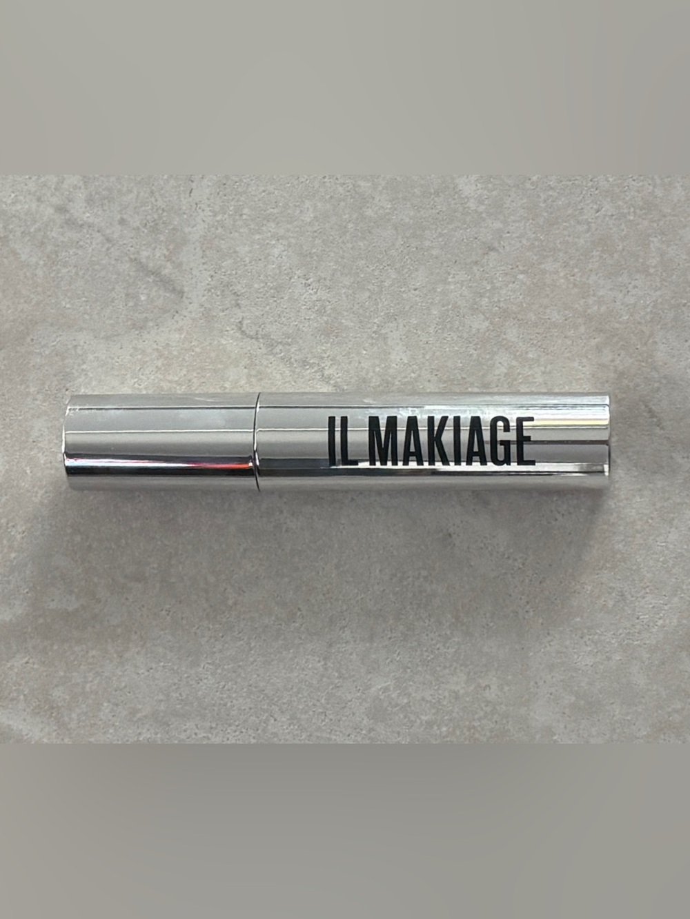 **NEW** - IL MAKIAGE Multi-Use Perfecting Concealer (Shade 3.5)